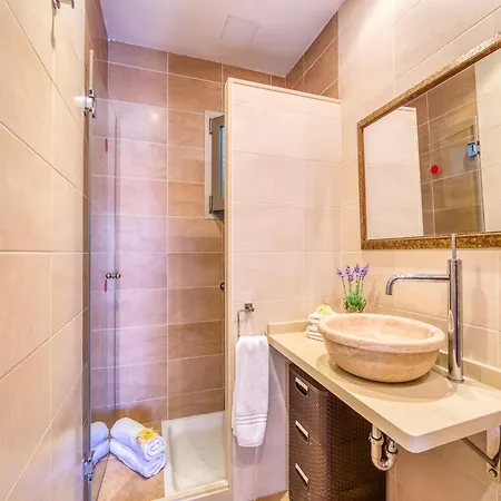 Vakantiehuis Ideal In *